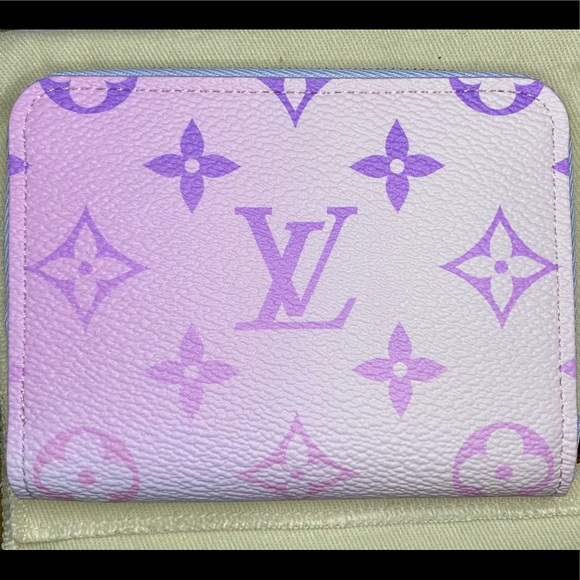 Sold - Picture 3 of 12